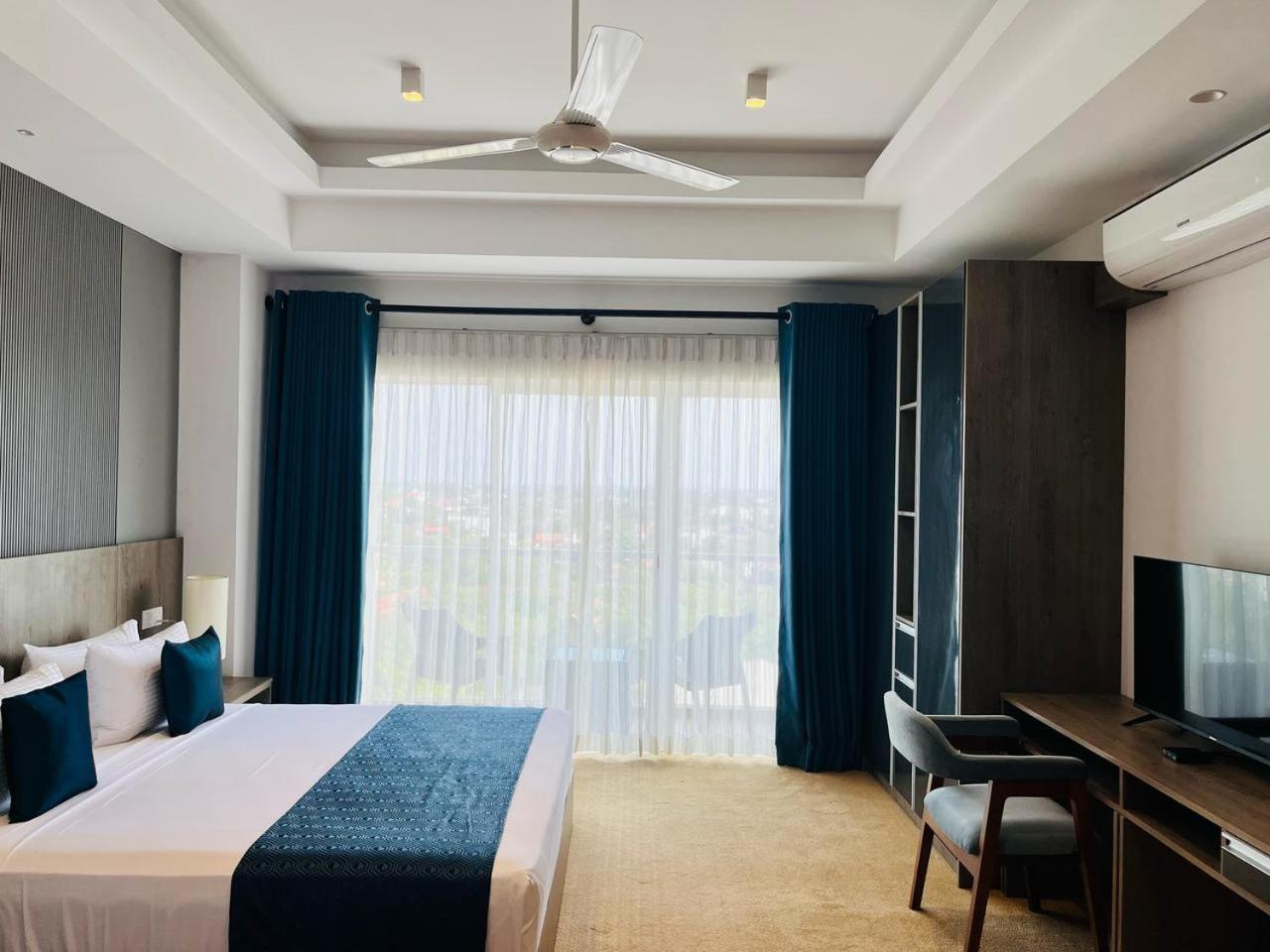 Ocean Breeze Luxury By Serendib Vacation *