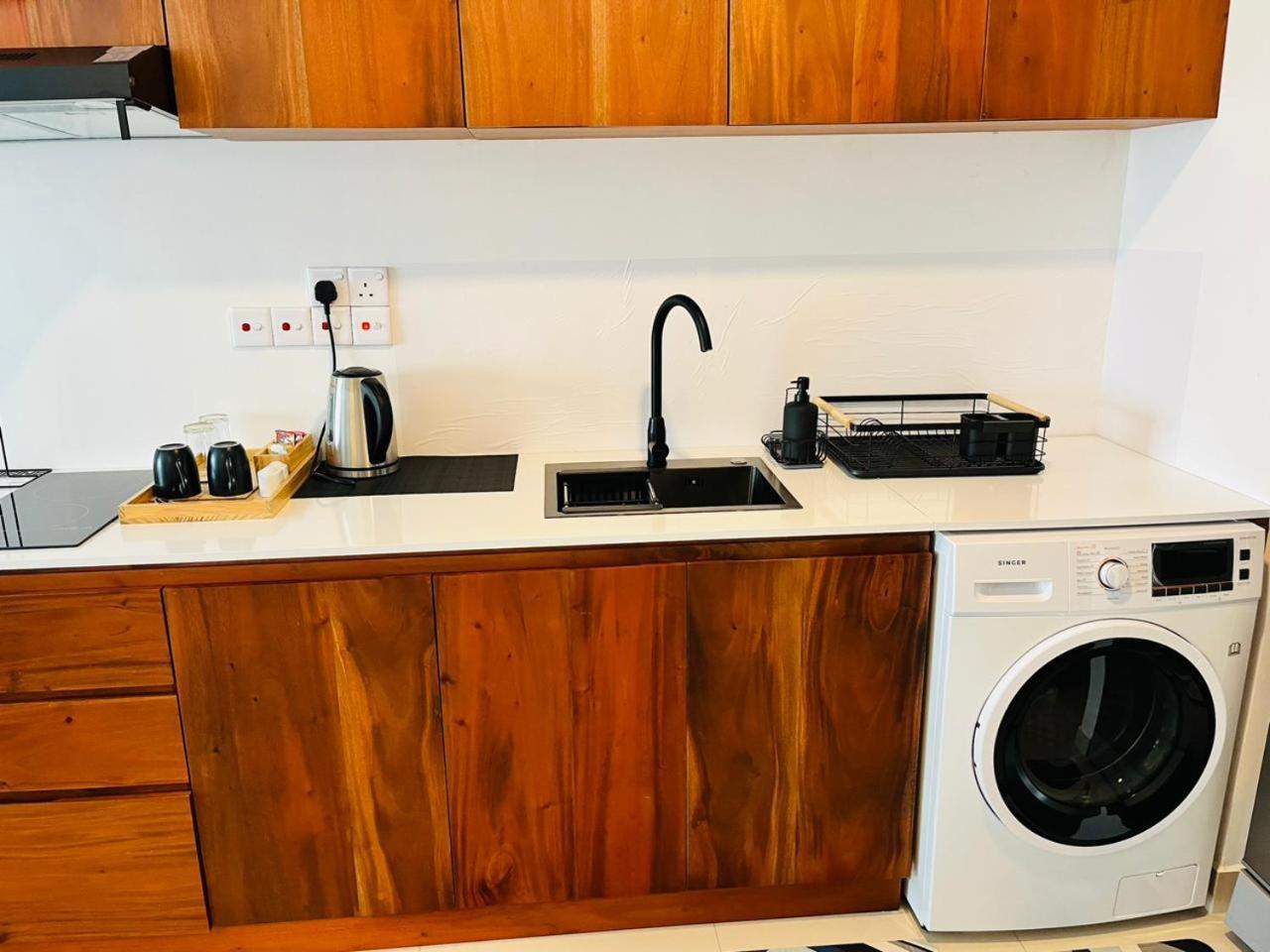 Apartment Ocean Breeze Luxury By Serendib Vacation